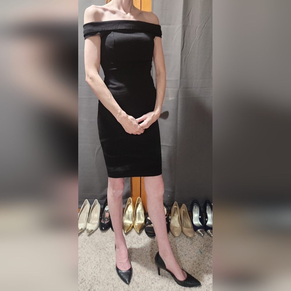 Windsor Elegant Black Off-shoulder Cocktail Dress